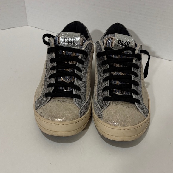 🔵P448 “LIKE NEW” Silver Glitter Sneakers with Black Laces - Picture 9 of 11